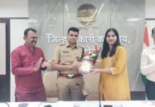 रस्ता सुरक्षा समितीतर्फे पोलीस अधीक्षक अर्चित चांडक यांचा गौरवपूर्ण सत्कार